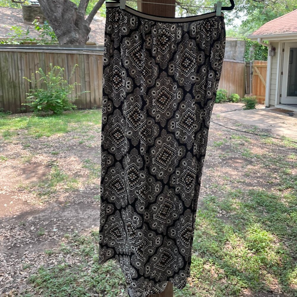 Black/pattern maxi skirt, Old Navy, size XL